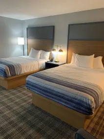 AmericInn by Wyndham Marshfield - Værelse