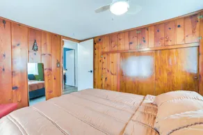 Bright Houghton Lake Home w/ Boat Dock + Fire Pit - Interiør