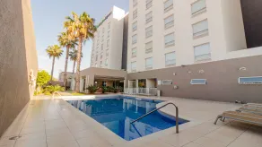 Holiday Inn Express Guadalajara Aeropuerto by IHG - Pool