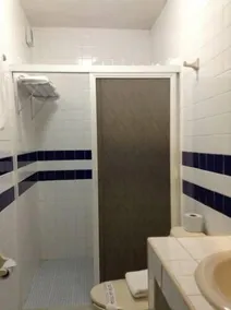 Suites Los Arcos - Bathroom