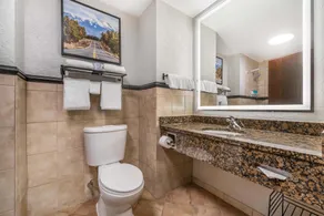 Drury Plaza Hotel Flagstaff - Badezimmer