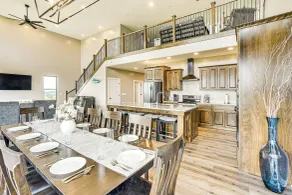 2 Mi to Lewis and Clark Lake: Spacious Getaway - Innenbereich