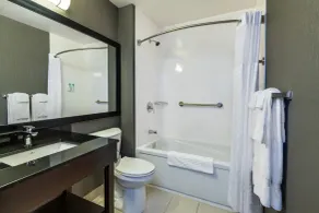 Comfort Inn Gatineau - Salle de bain