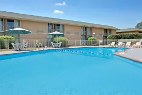 Days Inn by Wyndham Charlotte/Woodlawn Near Carowinds - Pool