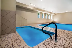 SureStay Plus Hotel by Best Western Topeka - Piscine