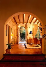 Hotel Can Verdera - Interior entrance