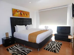 Apartasuites Business Center - Room