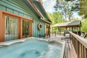 Dock & Hot Tub at Fair Play Hideaway! - Interiør