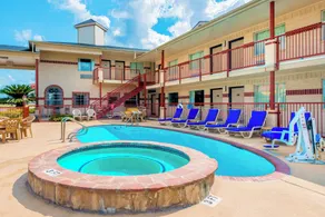 Hill Country Inn & Suites - New Braunfels, Gruene - Piscine