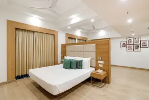 Lemon Tree Hotel, Sector 60, Gurugram - Camera