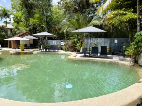 Lychee Tree Holiday Apartments - Piscina