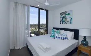 X Kirra Apartments - Room
