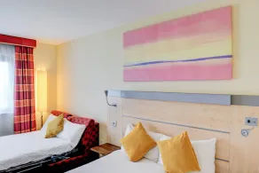 Belvilla Aberdeen Bridge of Don Sea VIew - Ex Holiday Inn Express - Room