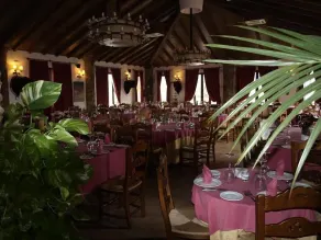 Las Mayoralas - Restaurant