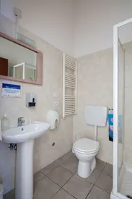 Ostello Corniglia - Badezimmer