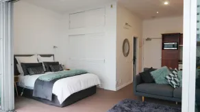 Princes Wharf Couple's Retreat - Adults Only - Zimmer