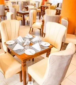 Essence Hotel - Restaurant