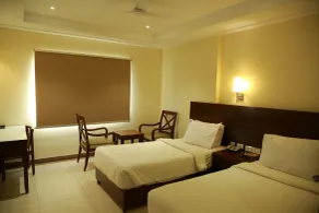 Hotel Shaans - Room