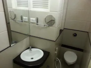 Hotel Raamus - Bathroom