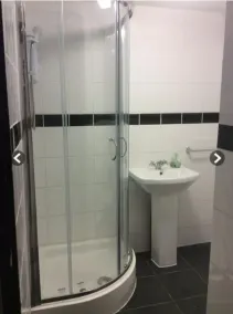 Nights Inn - Baño