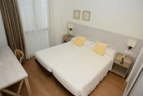 Hotel L'Escala Centre - Rum