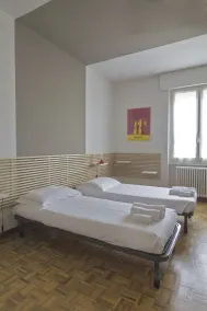 Queen Of Diamonds - Habitación