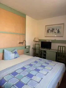 Hotel Route 84 - Quarto