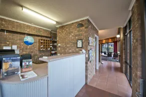 Kangaroo Island Seaside Inn - Mostrador de check-in y check-out