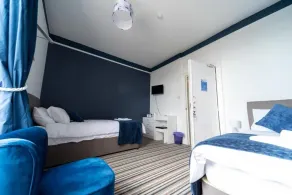 Lord Kitcheners Guest House - Habitación