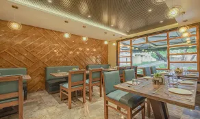 Treebo Gyani's - Restaurant