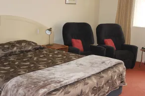 Bks Egmont Motor Lodge - Chambre