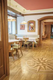 Bavaria Lifestyle Hotel mit Klimaanlage, 18m Indoorpool - Receção