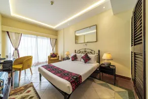 Sentrim Castle Royal Hotel - Room
