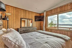 Lakeside Urbana Home - Near Hunting & Fishing! - Interiør