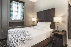 La Quinta by Wyndham Inner Harbor Downtown - Room