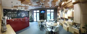 Wine Hotel Chisinau - Lobby sitting area