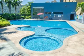 Ramada Plaza Huizhou East - Pool