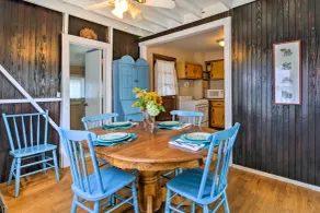 Beachfront Connecticut Retreat w/ Views! - Intérieur