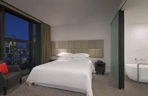 Four Points by Sheraton Brisbane - Room