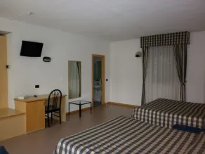 Hotel Aurora - Habitación