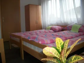 Hostel Room - Habitación