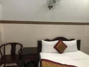 Mai Vuong Thuy Hotel - Rom