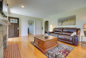 Home w/ Hot Tub + Deck ~ 3 Mi to Ark Encounter! - Interiør