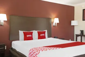 OYO Hotel McAllen Airport South - Chambre