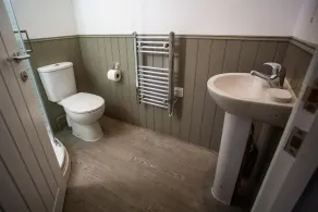 The George Inn Plympton - Bathroom