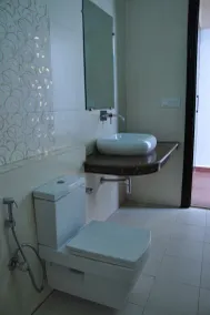 Golden Palm Suites - Bathroom