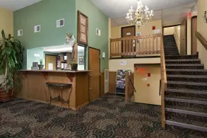 Super 8 by Wyndham Russellville - Hall