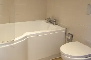 Hopping Hare - Bathroom