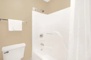 Super 8 by Wyndham East Moline - Salle de bain