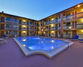 Rodeway Inn Near Ybor City - Casino - Pool